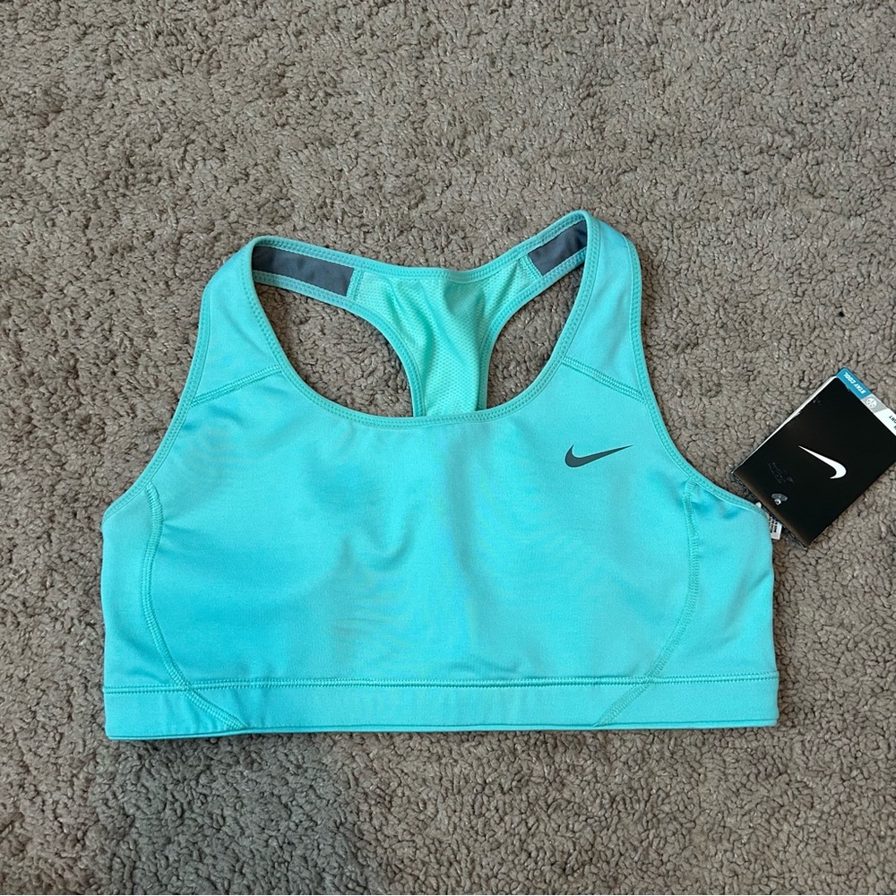 NWT Nike Women's Teal Racerback Sports Bra Victory Shape bra Medium